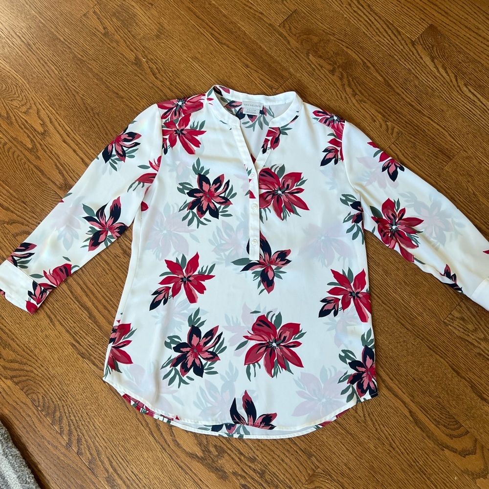 3/4 length sleeve Tunic extra small